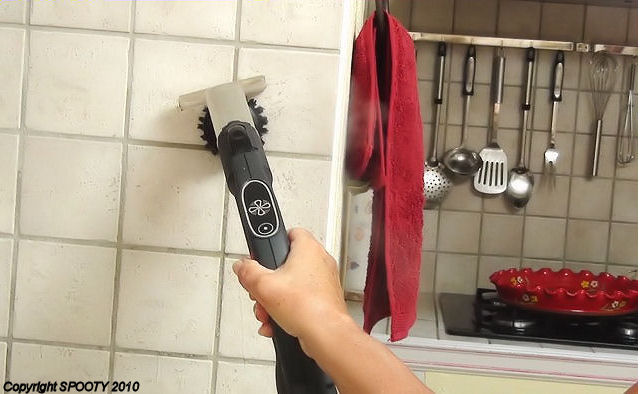 Comment nettoyer la cuisine avec un nettoyeur aspirateur vapeur ?